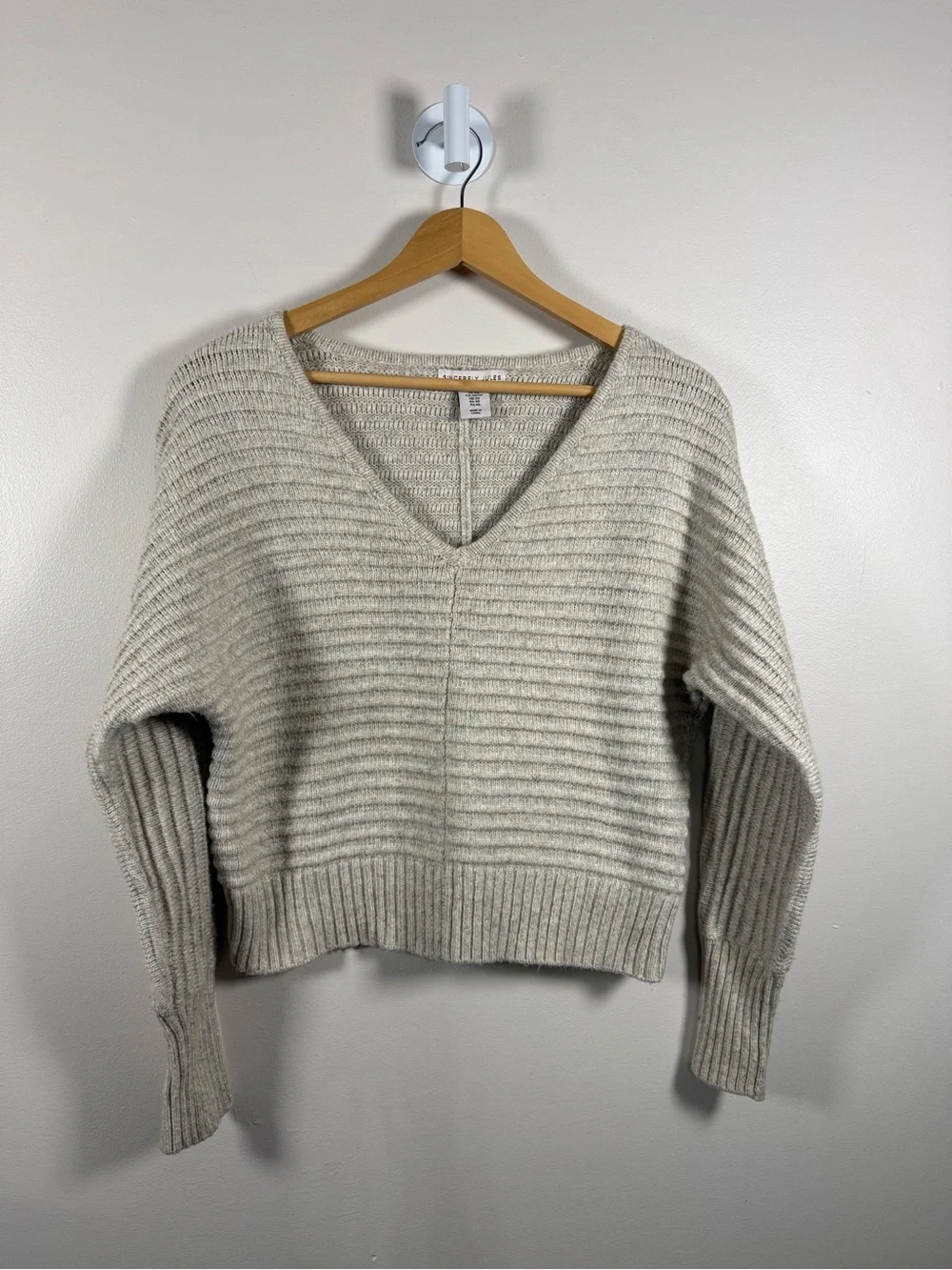 Cozy V-Neck Ribbed Sweater - Cream